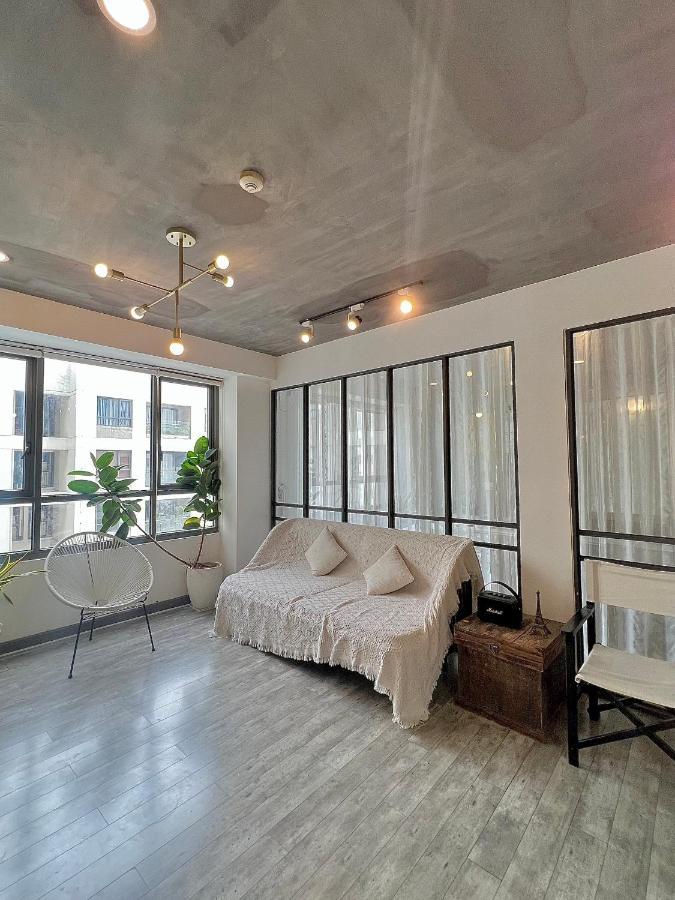 Goldview Luxury Saigon Appartement *